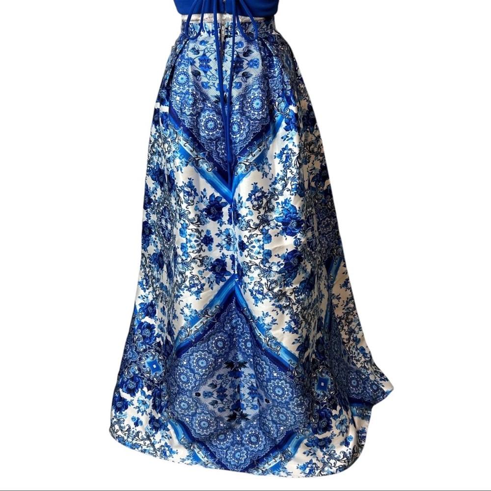 Xtraordinary Blue and White Floral A-Line Skirt